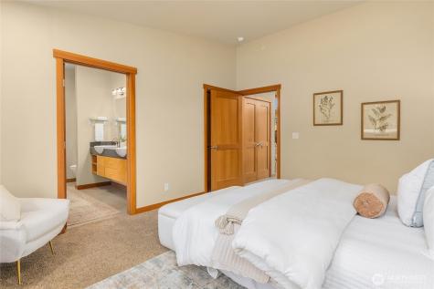 610 Vineyard Lane Bainbridge Island WA 98110