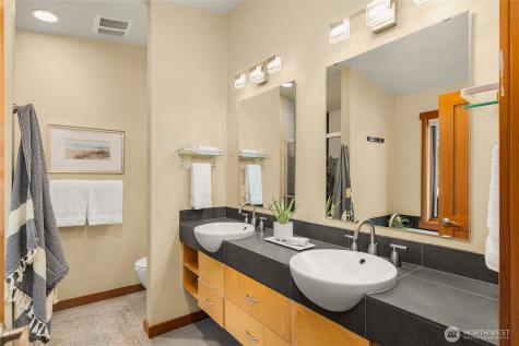 610 Vineyard Lane Bainbridge Island WA 98110