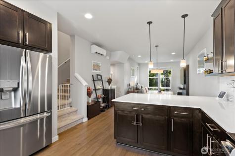 13717 Admiralty Way Lynnwood WA 98087