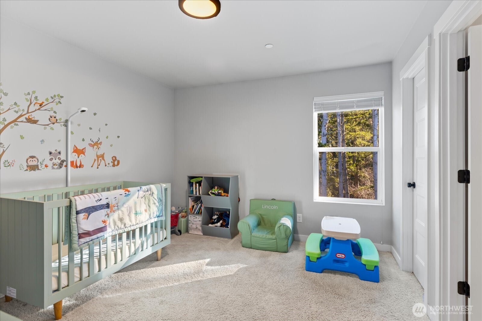 13717 Admiralty Way Lynnwood WA 98087