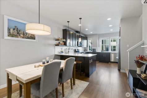 13717 Admiralty Way Lynnwood WA 98087