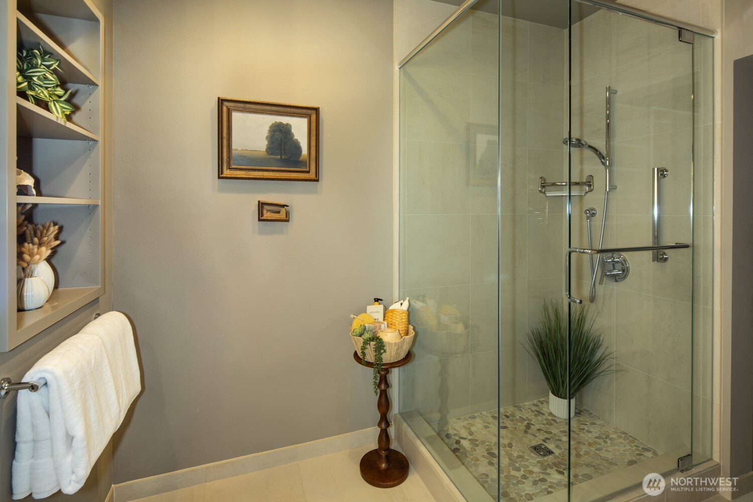 170 Harbor Sq Loop NE Bainbridge Island WA 98110