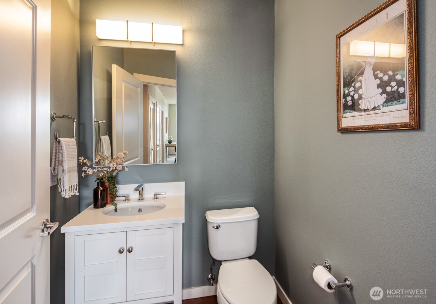 170 Harbor Sq Loop NE Bainbridge Island WA 98110