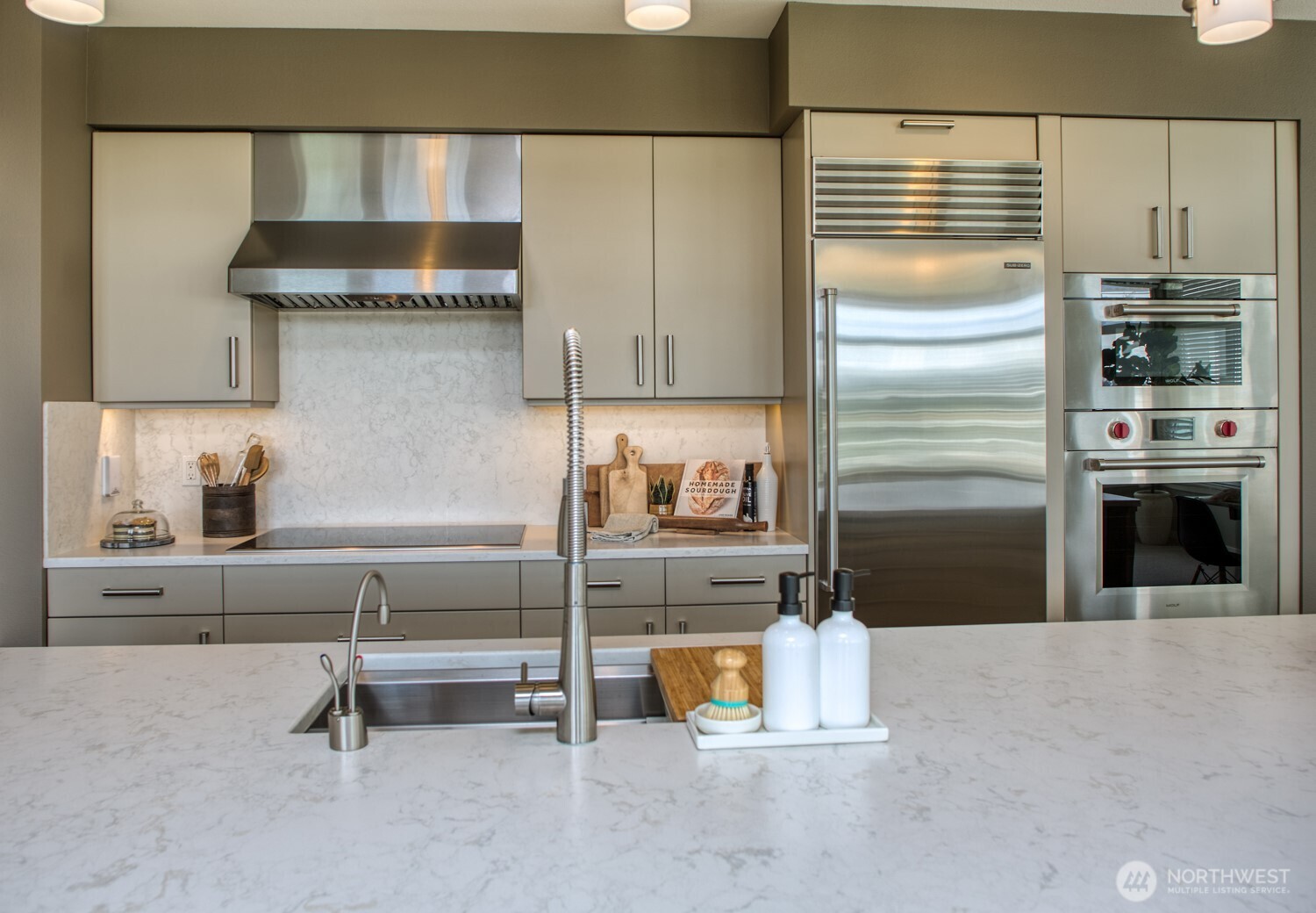 170 Harbor Sq Loop NE Bainbridge Island WA 98110