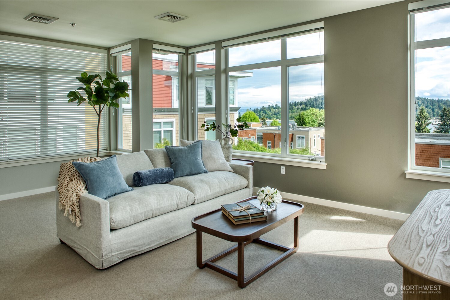 170 Harbor Sq Loop NE Bainbridge Island WA 98110