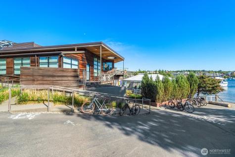 4122 Burke Avenue N Seattle WA 98103