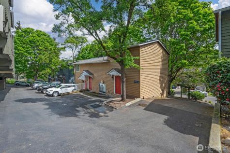 301 Raye Seattle WA 98119