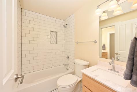 301 W Raye Street Seattle WA 98119