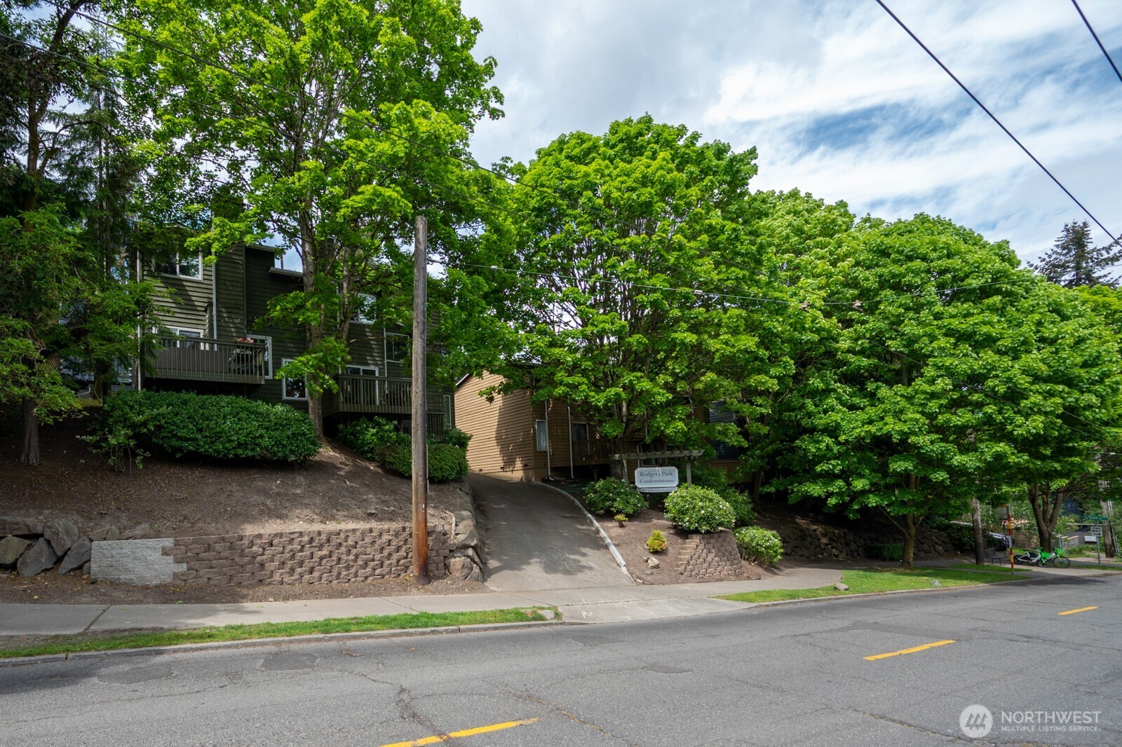 301 W Raye Street Seattle WA 98119