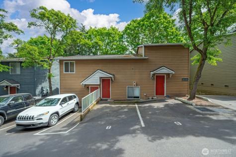 301 Raye Seattle WA 98119
