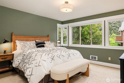 120 NW 39th Street Seattle WA 98107