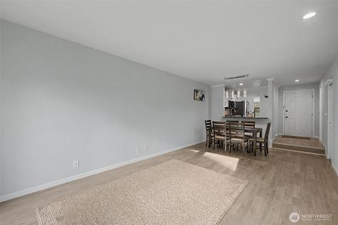 8013 NE 177th Court Kenmore WA 98028