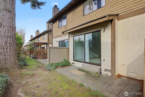 8013 NE 177th Court Kenmore WA 98028