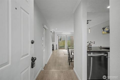 8013 NE 177th Court Kenmore WA 98028