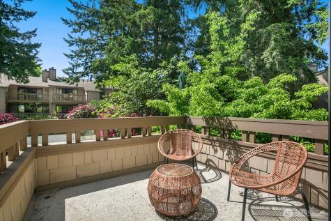 13730 15th Avenue NE Seattle WA 98125