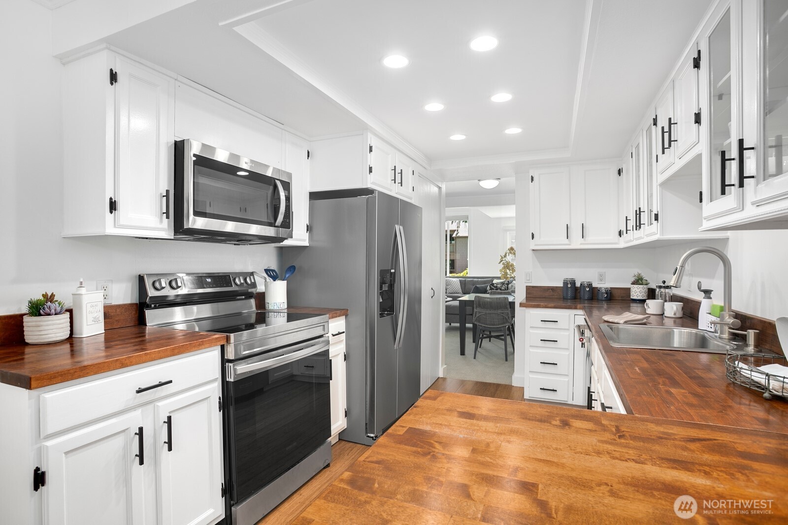 13730 15th Avenue NE Seattle WA 98125