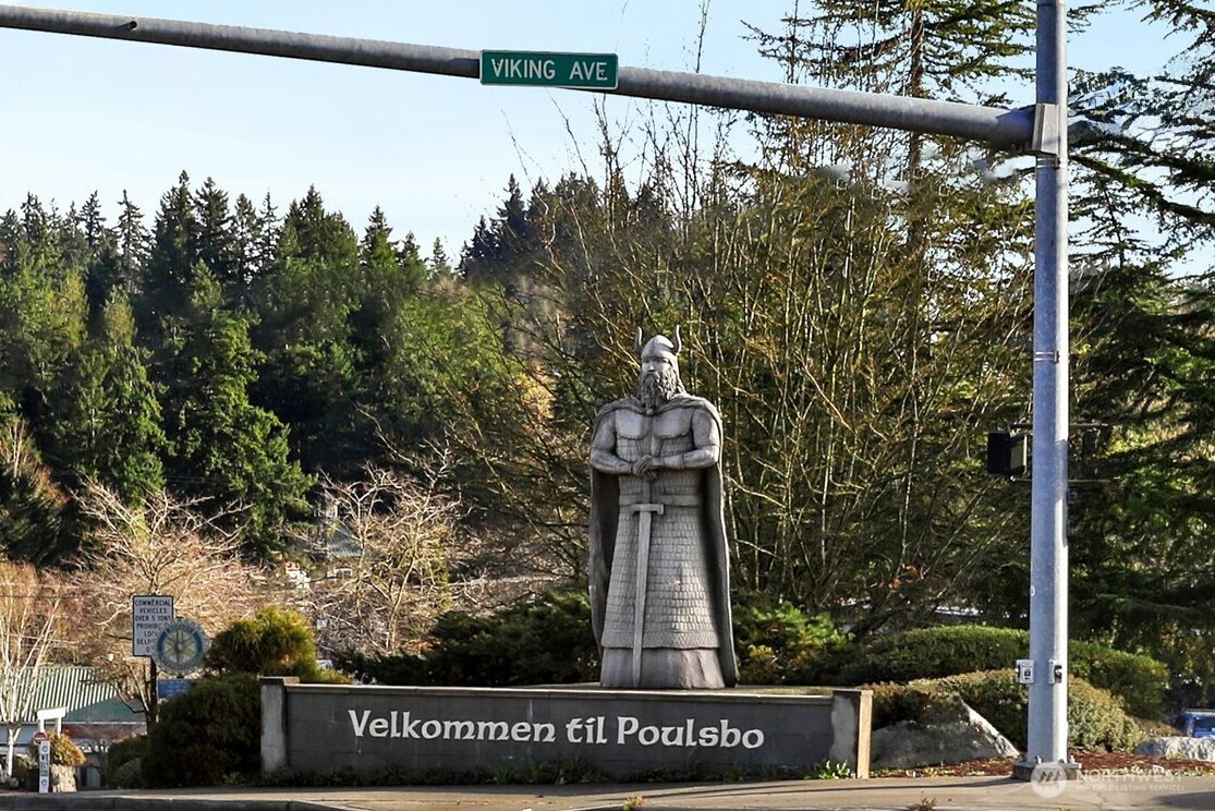 19811 3rd Avenue NE Poulsbo WA 98370