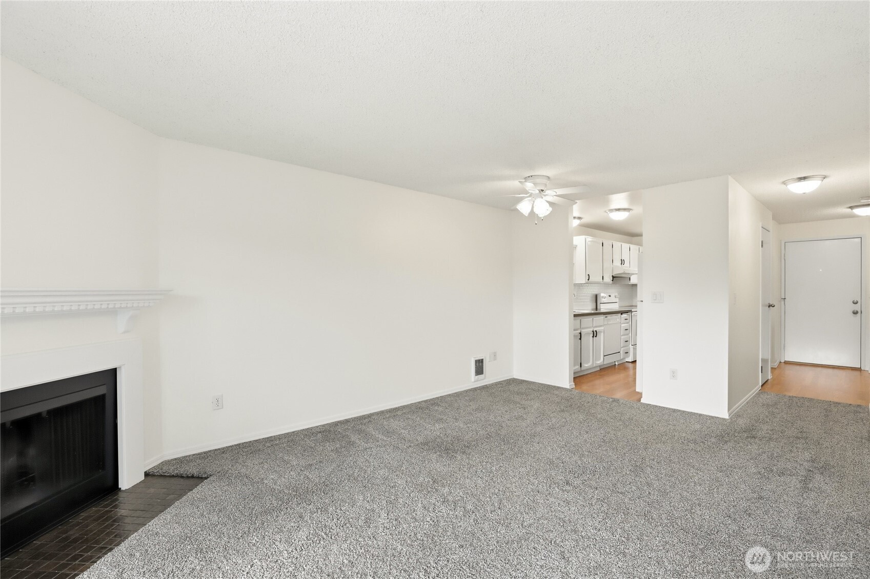 19811 3rd Avenue NE Poulsbo WA 98370