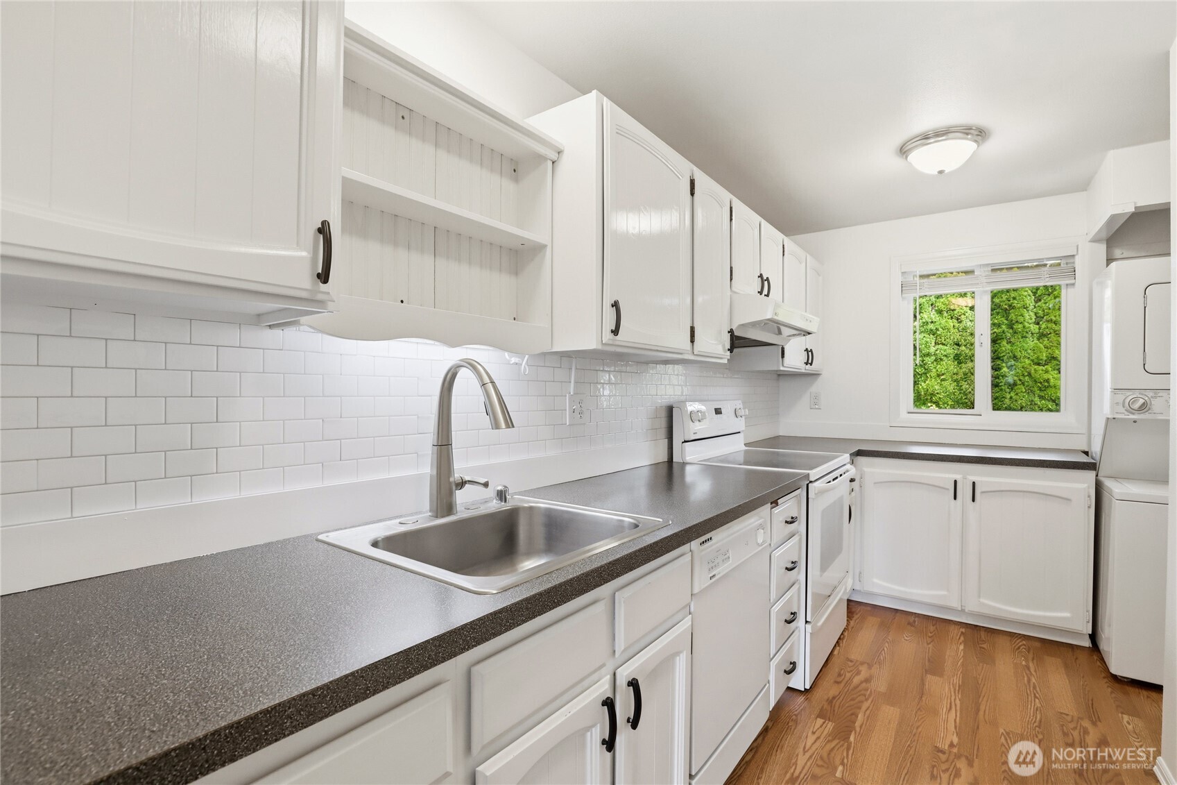 19811 3rd Avenue NE Poulsbo WA 98370