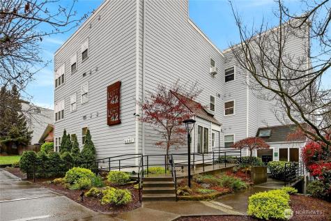 6547 42nd Avenue SW Seattle WA 98136