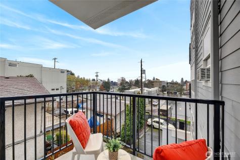 6547 42nd Avenue SW Seattle WA 98136
