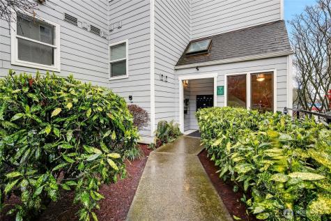 6547 42nd Avenue SW Seattle WA 98136