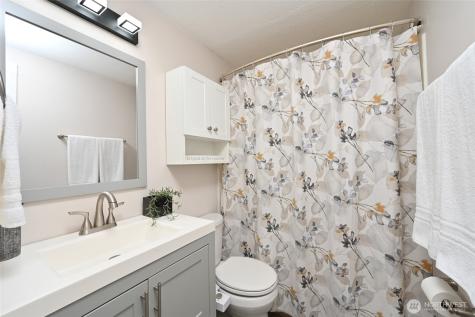 3400 25th Avenue W Seattle WA 98199