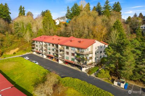 908 East Bay Drive NE Olympia WA 98506