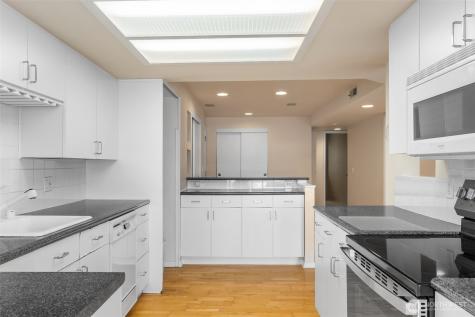 908 East Bay Drive NE Olympia WA 98506