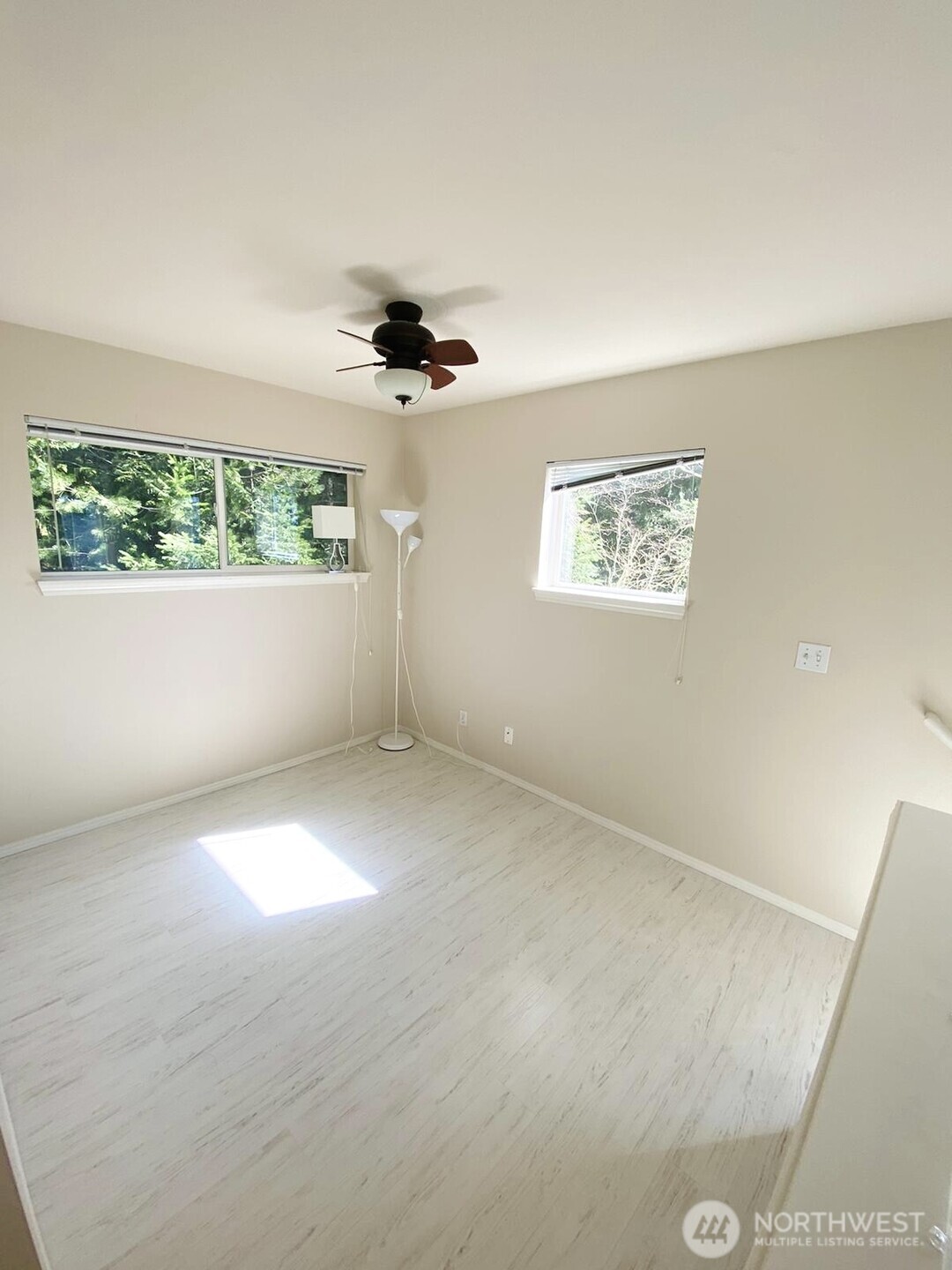 2960 142nd Place SE Bellevue WA 98007