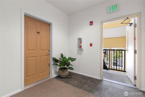 503 225th Lane NE Sammamish WA 98074