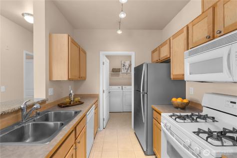 503 225th Lane NE Sammamish WA 98074
