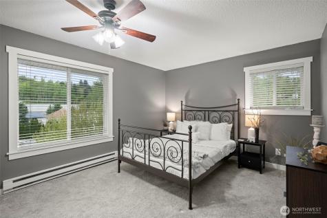5021 Ripley Lane N Renton WA 98056