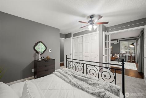 5021 Ripley Lane N Renton WA 98056