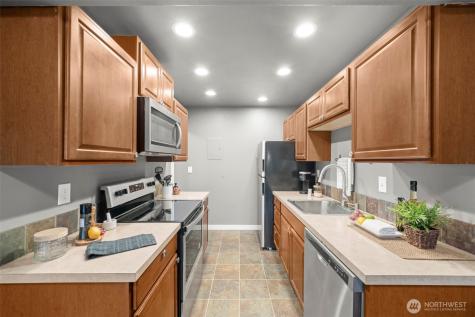 5021 Ripley Lane N Renton WA 98056