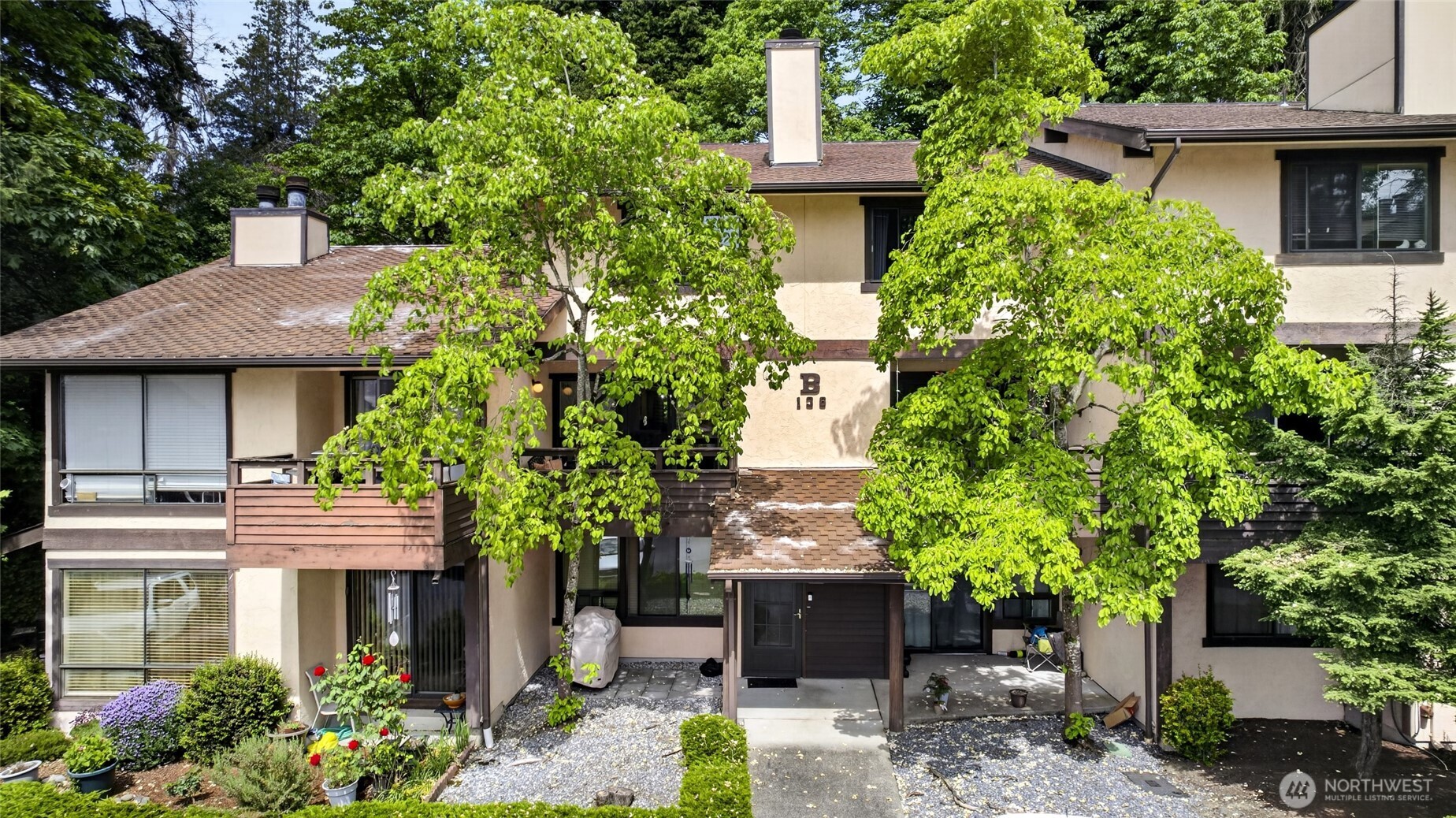 140 Summit Avenue N Kent WA 98030