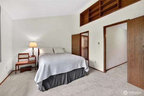 140 Summit Avenue N Kent WA 98030