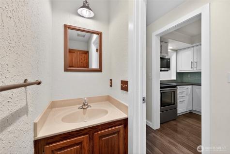 140 Summit Avenue N Kent WA 98030