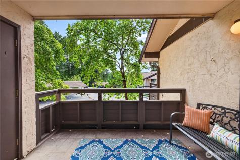 140 Summit Avenue N Kent WA 98030