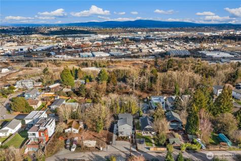 7324 7th Place SW Seattle WA 98106