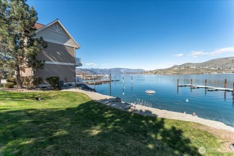 1120 W Woodin Avenue Chelan WA 98816