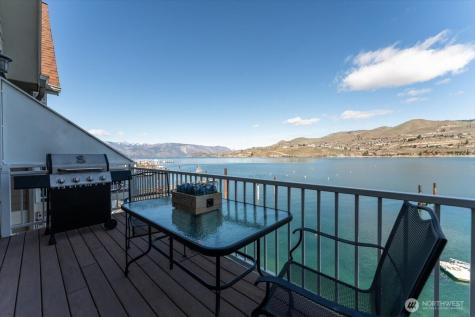 1120 W Woodin Avenue Chelan WA 98816