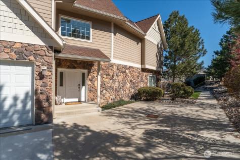 1120 W Woodin Avenue Chelan WA 98816