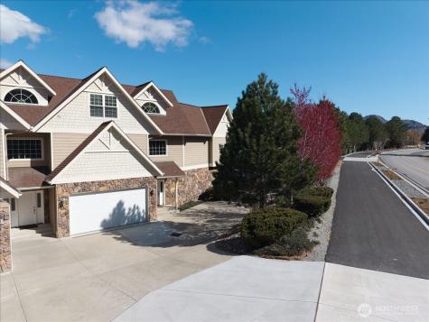 1120 W Woodin Avenue Chelan WA 98816