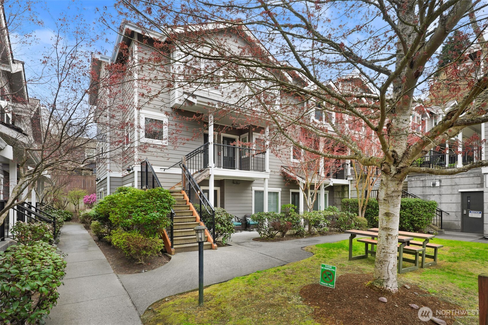 7322 Rainier Avenue S Seattle WA 98118