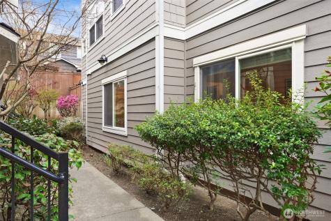 7322 Rainier Avenue S Seattle WA 98118