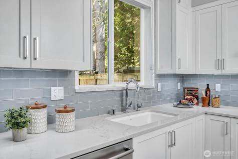 9080 162nd Place NE Redmond WA 98052