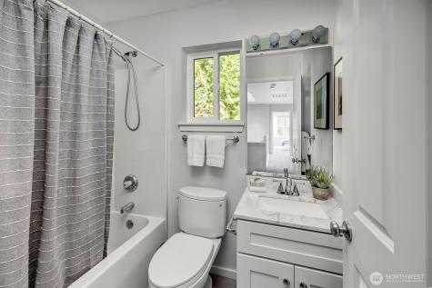 9080 162nd Place NE Redmond WA 98052
