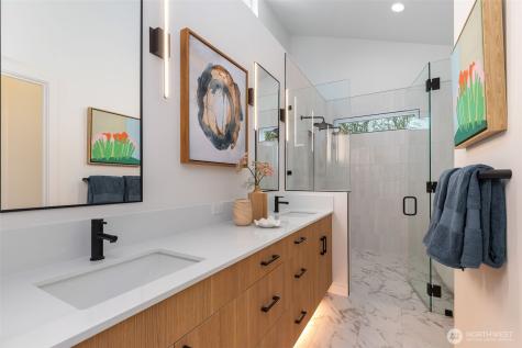 1152 129th Court NE Bellevue WA 98005