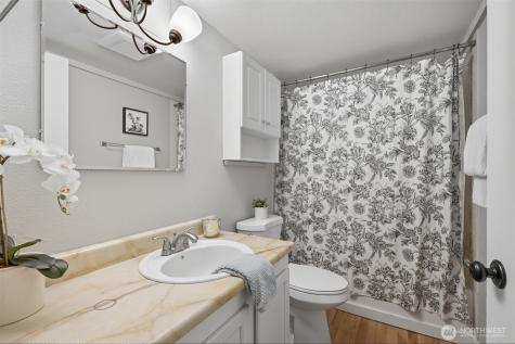 9416 1st Avenue NE Seattle WA 98115